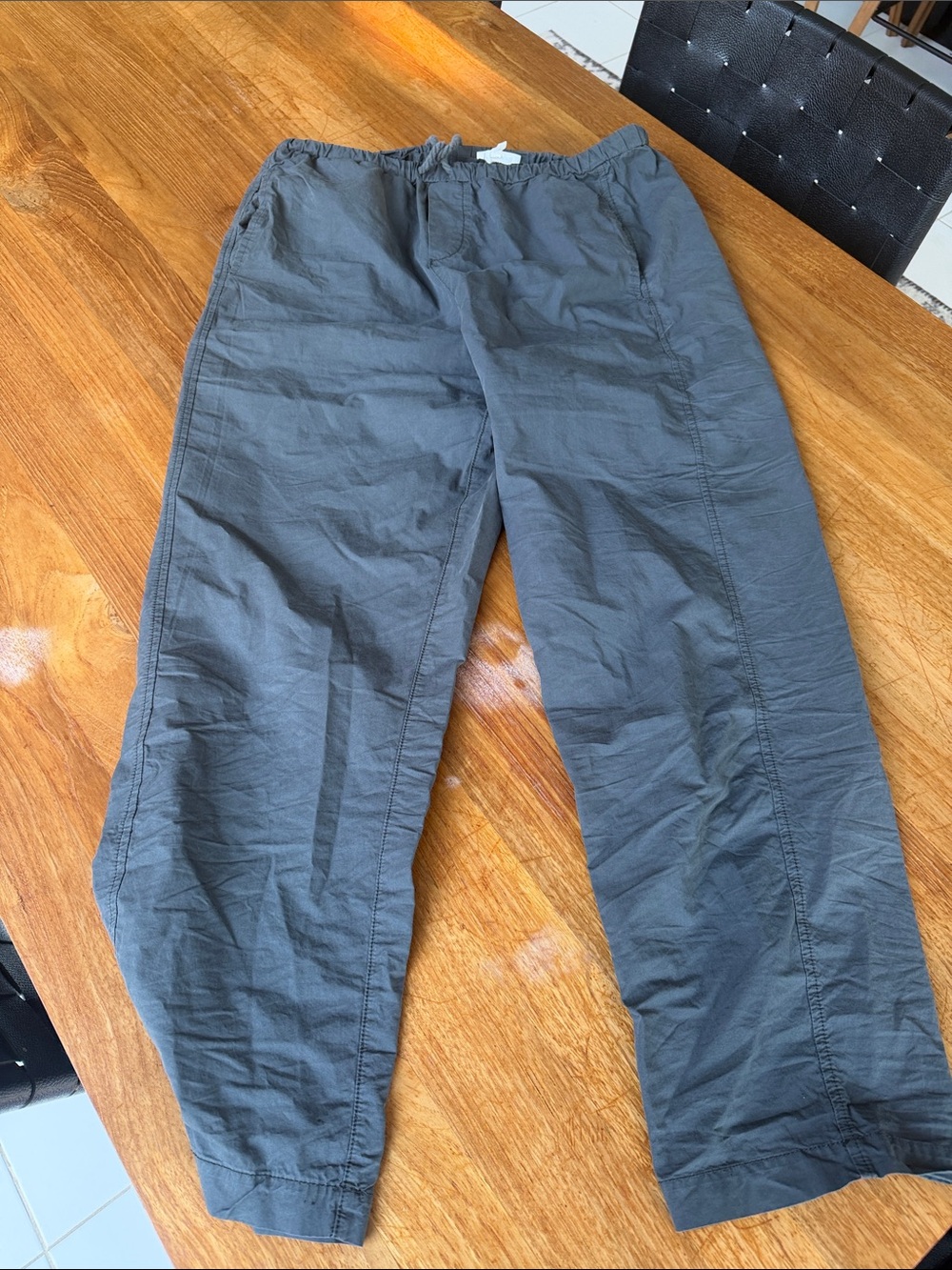 Heartloom Women’s Drawstring Pants in Charcoal Gray
